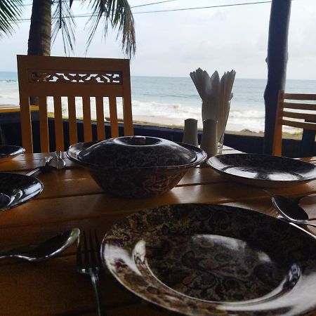 Sunchaser Beach Hotel Tangalle Exterior foto